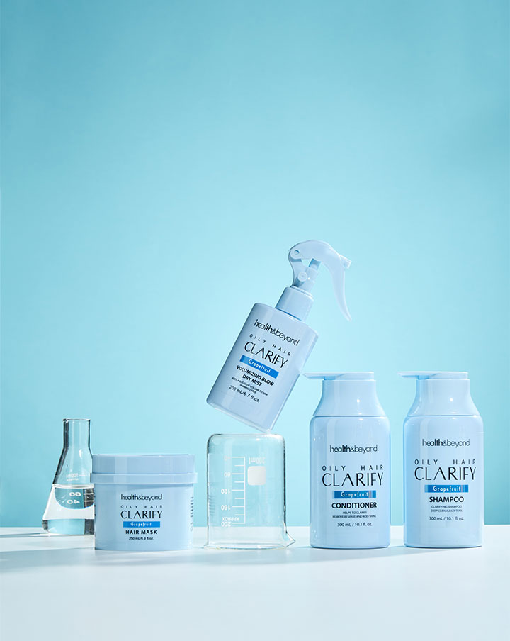 رذاذ لتجفيف الشعر وتكثيفه